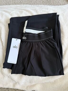ALO Yoga Black Trouser with White Logo Waistband